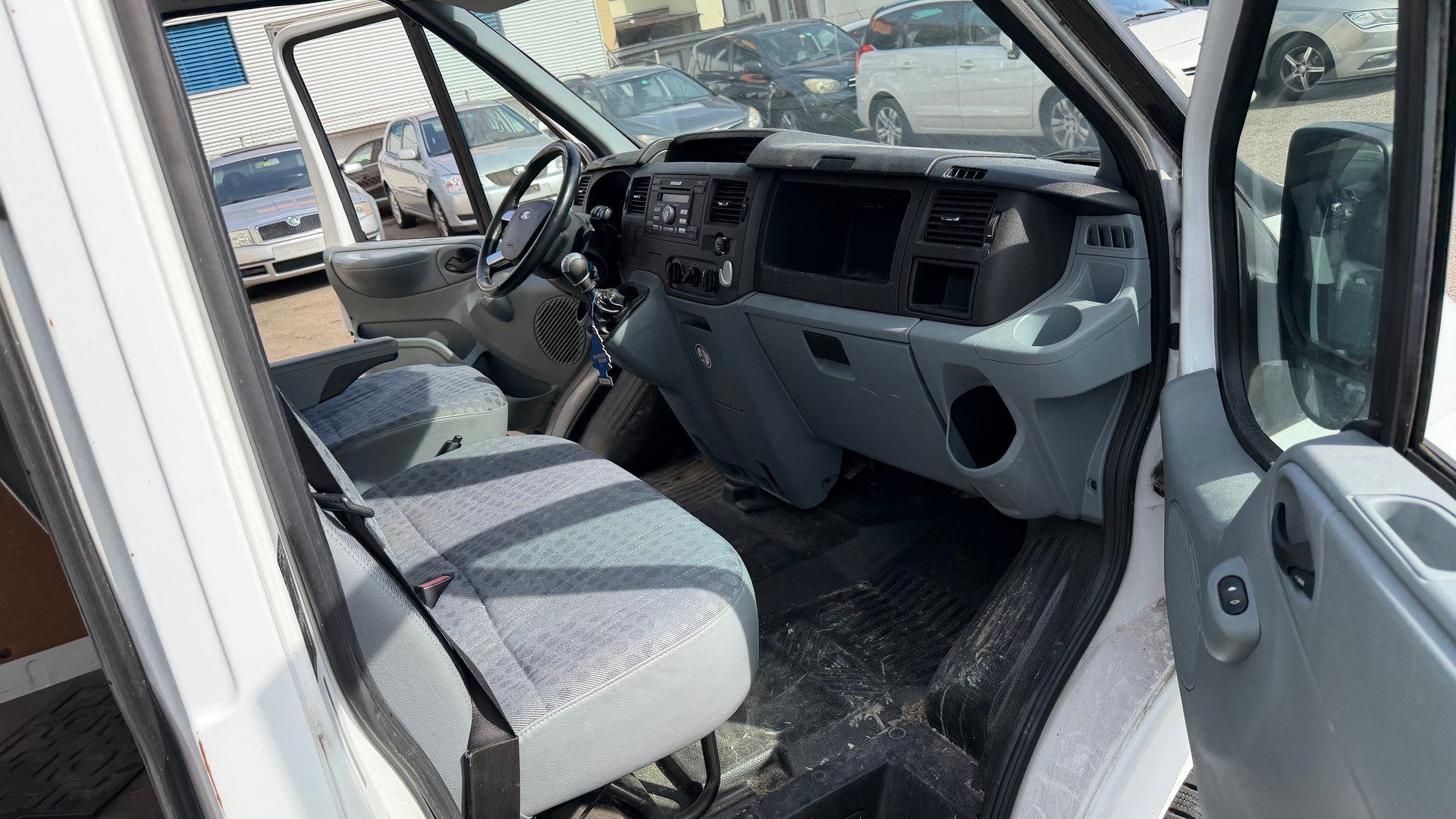 FORD Transit 2.2 TDCi 350 M Trend-image-7