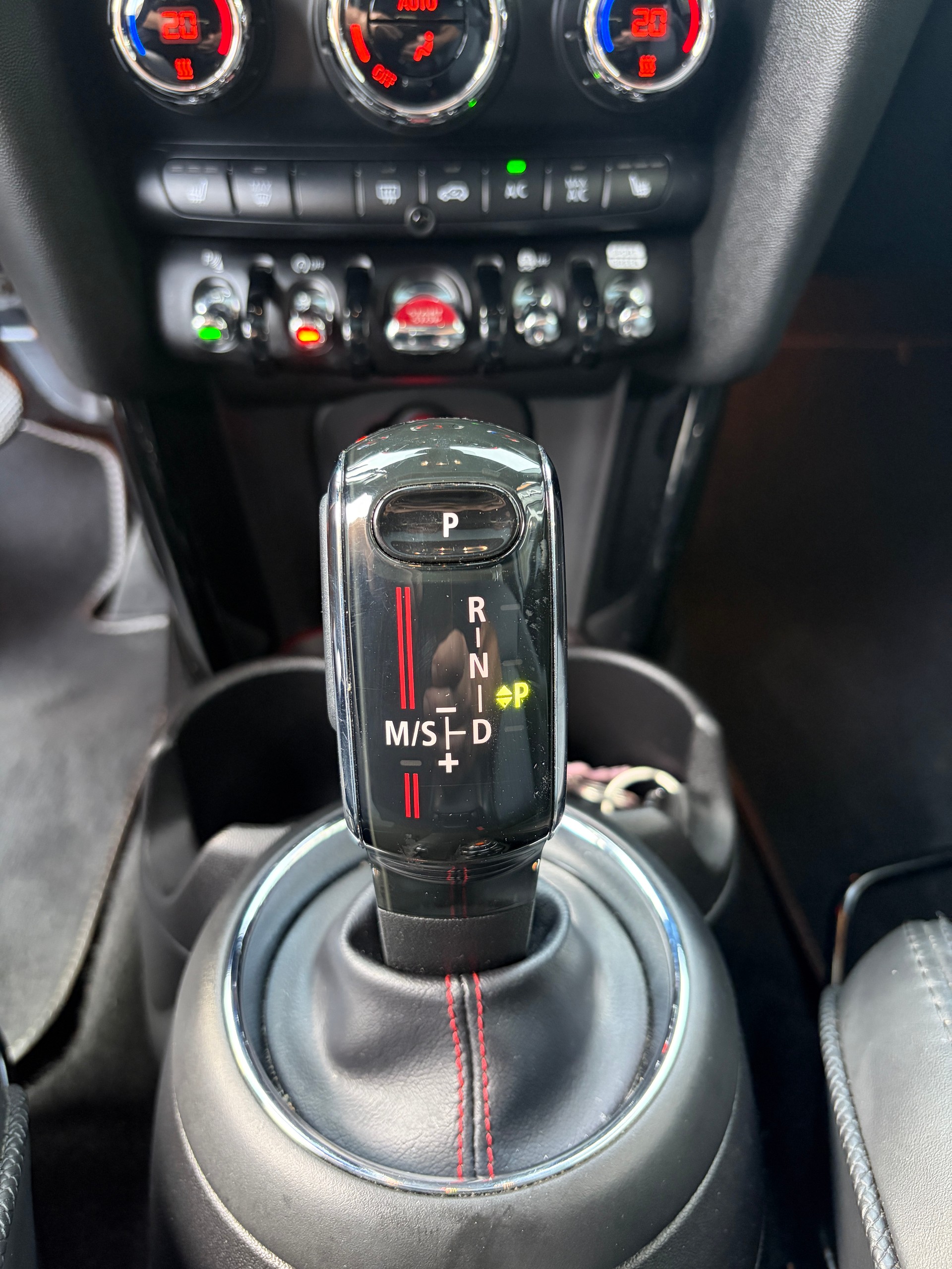 MINI Cooper S Steptronic DKG-image-16