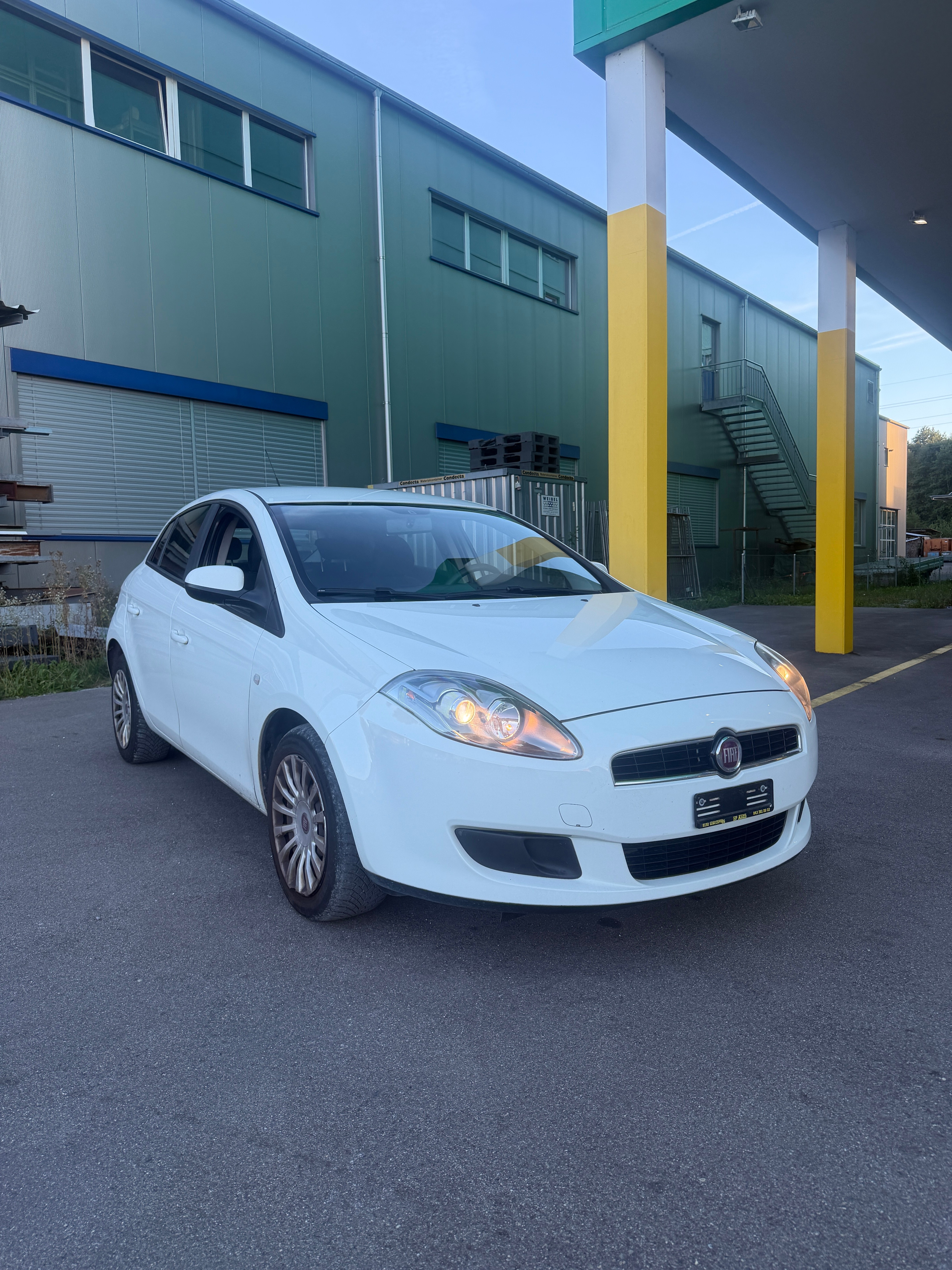 Car photo