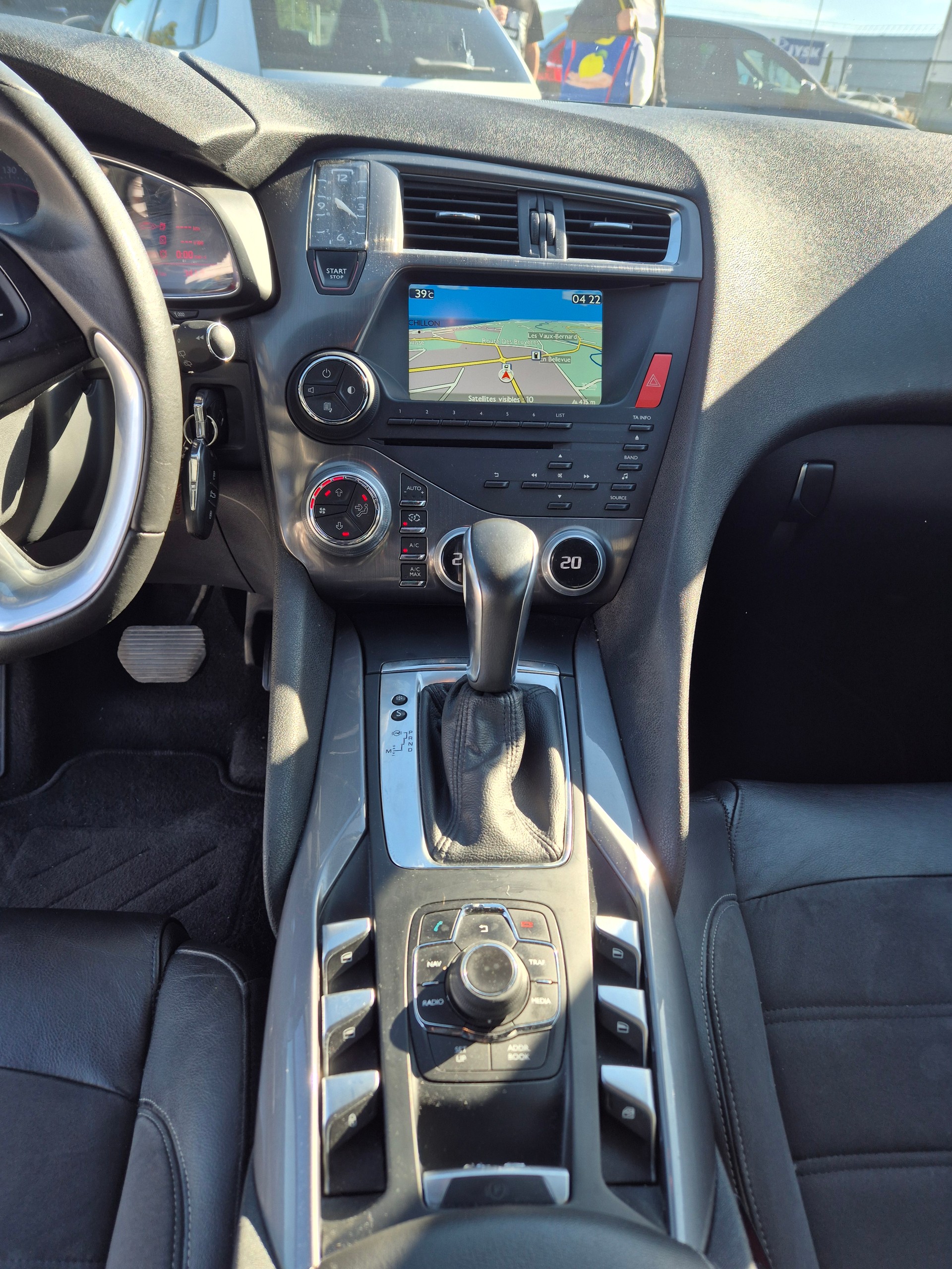 DS AUTOMOBILES DS5 2.0 e-HDi Faubourg Addict Automatic-image-9
