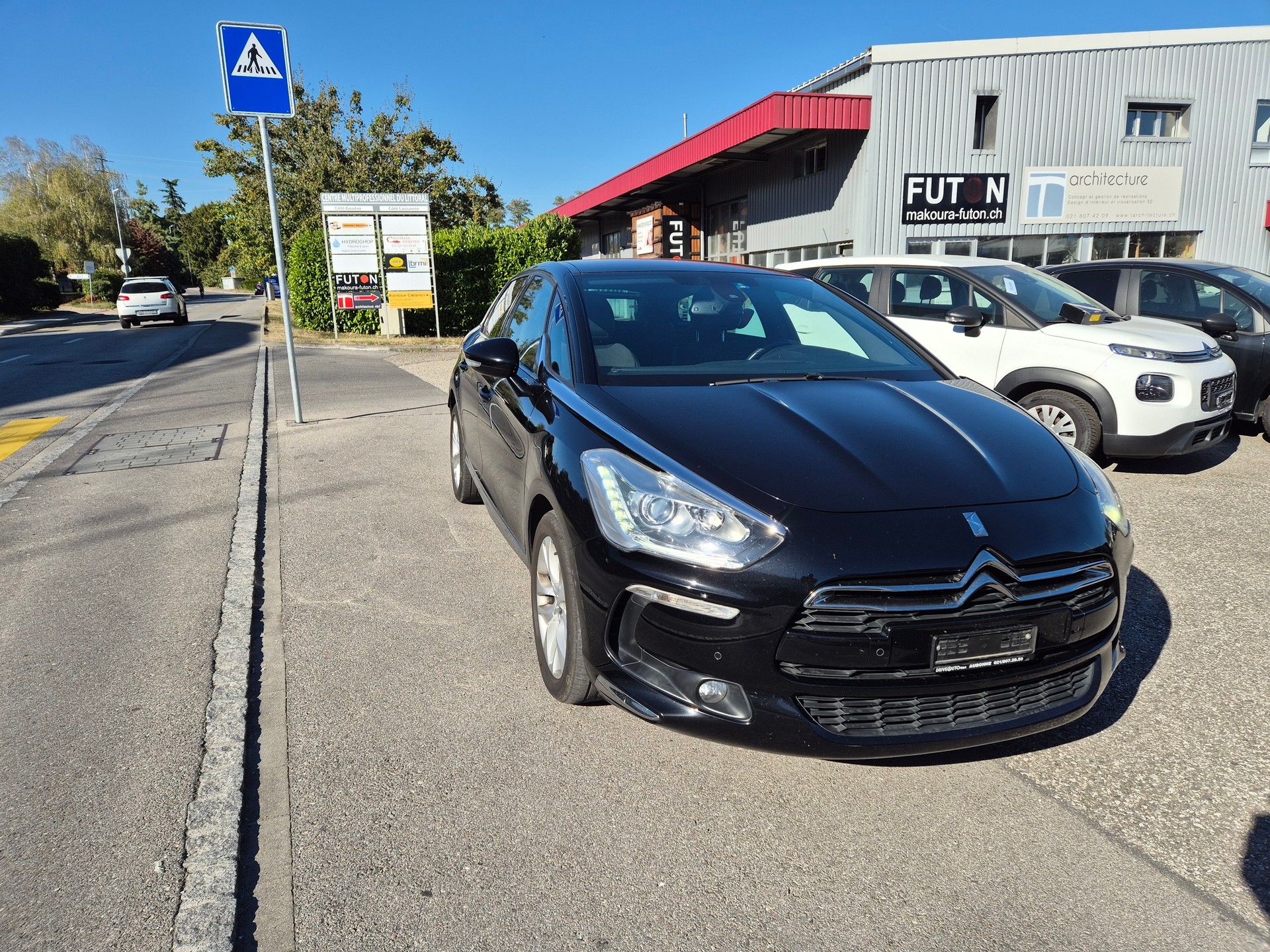 DS AUTOMOBILES DS5 2.0 e-HDi Faubourg Addict Automatic-image-1