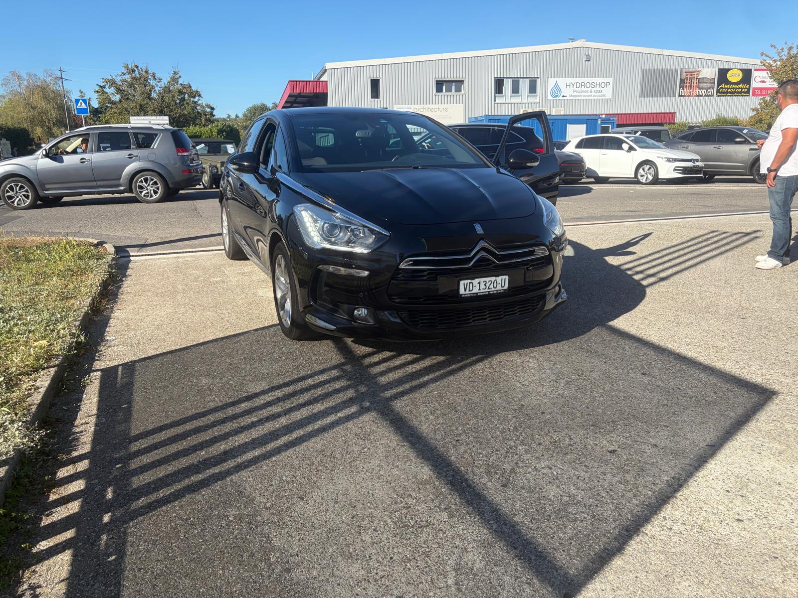 DS AUTOMOBILES DS5 2.0 e-HDi Faubourg Addict Automatic-image-1