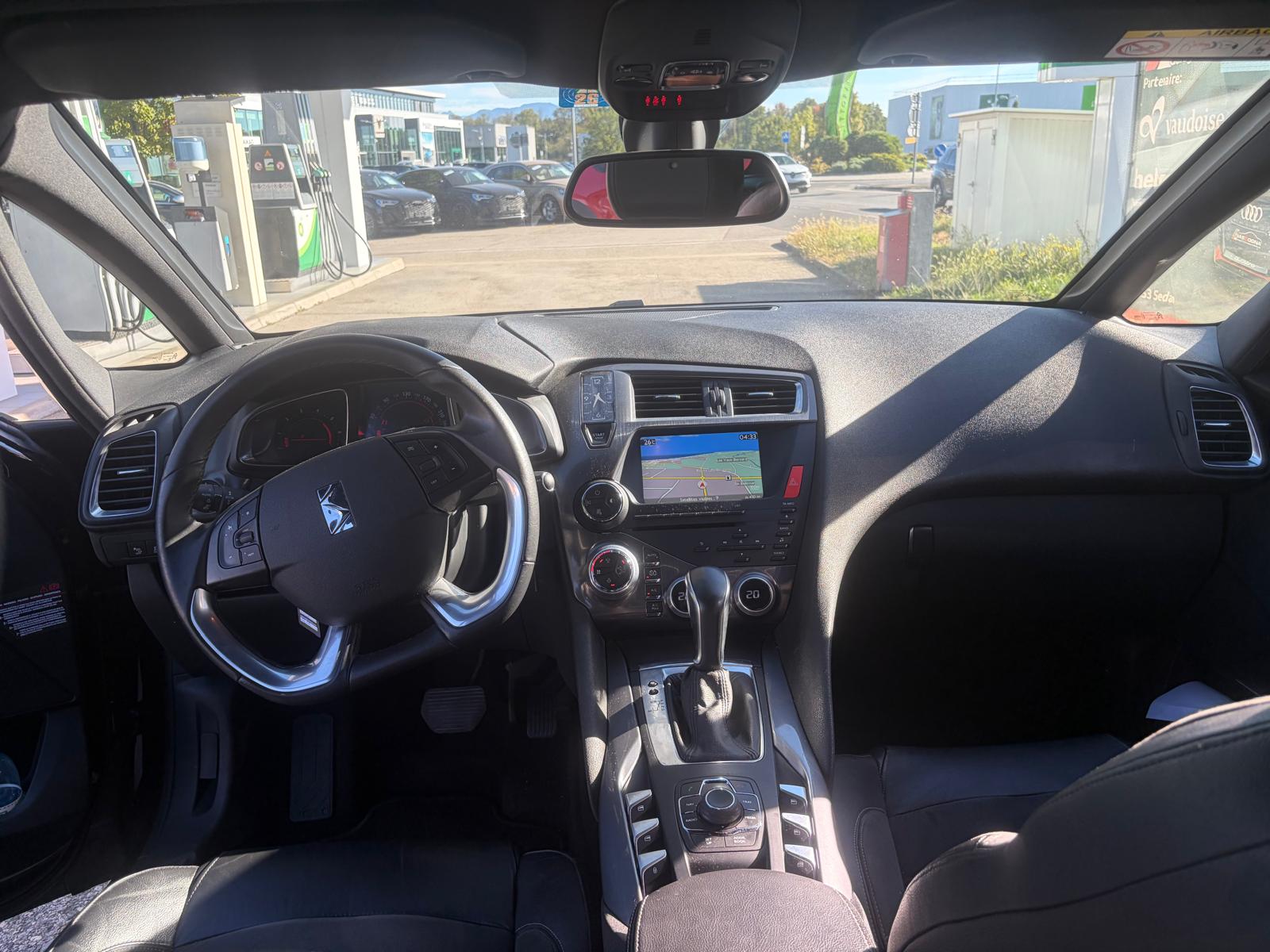 DS AUTOMOBILES DS5 2.0 e-HDi Faubourg Addict Automatic-image-5