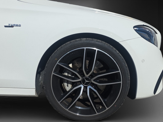 MERCEDES-BENZ E 53 AMG 4Matic-image-5