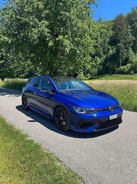 VW Golf 2.0 TSI R DSG 4Motion-image-2