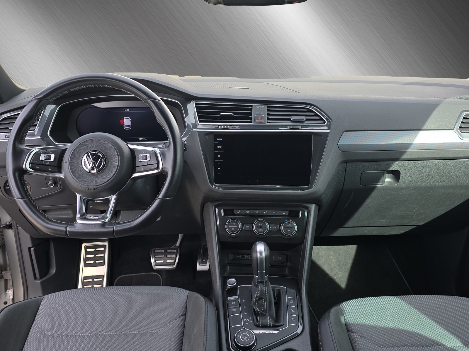 VW Tiguan 2.0 TSI Highline DSG-image-9