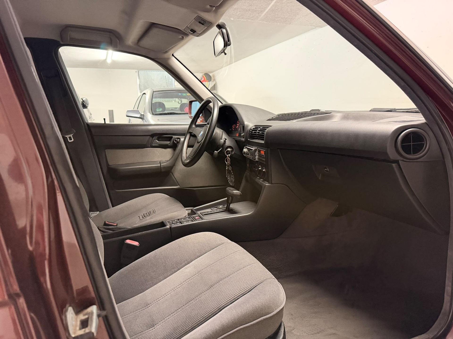 BMW 535i E34-image-13