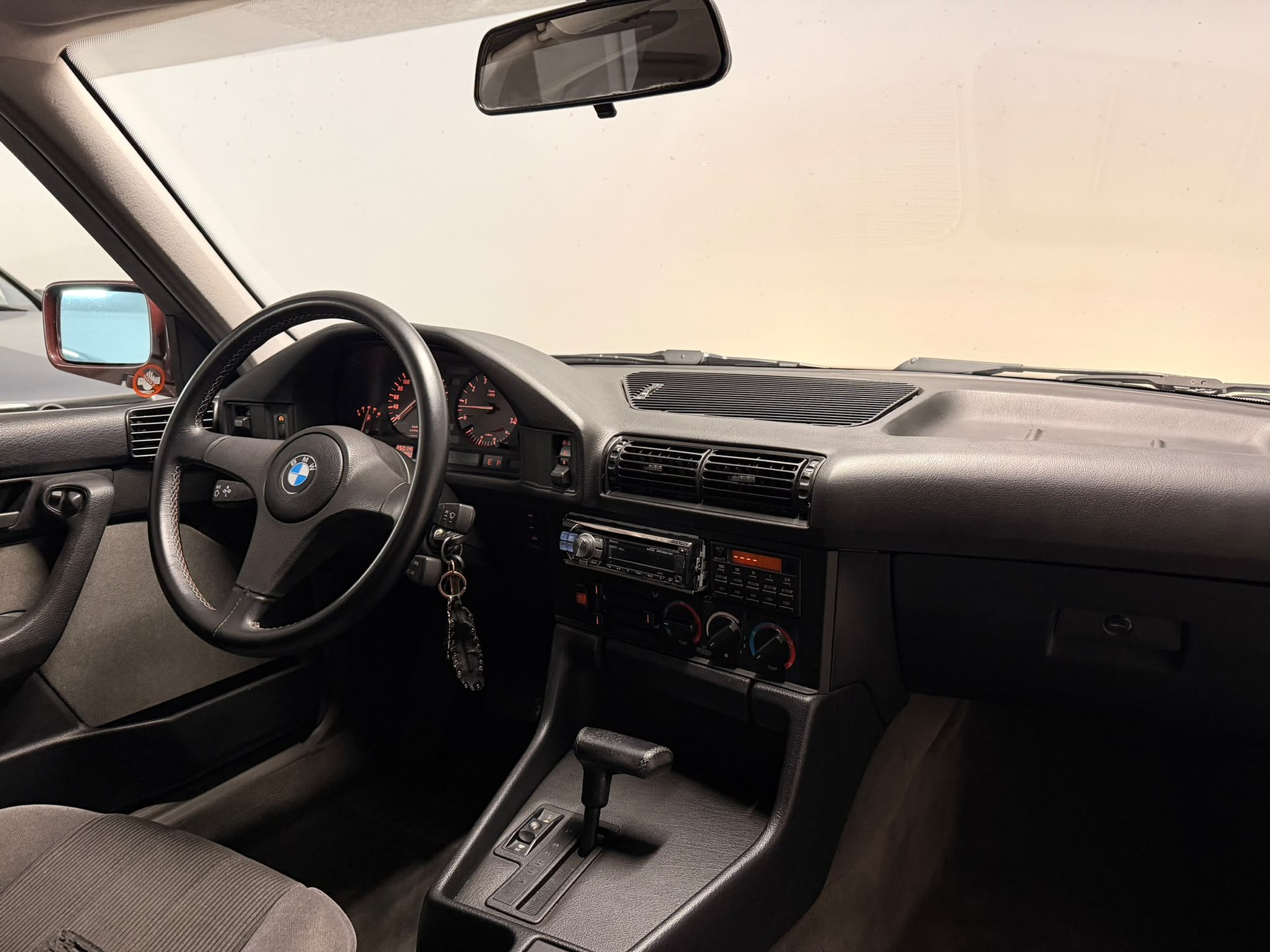 BMW 535i E34-image-14