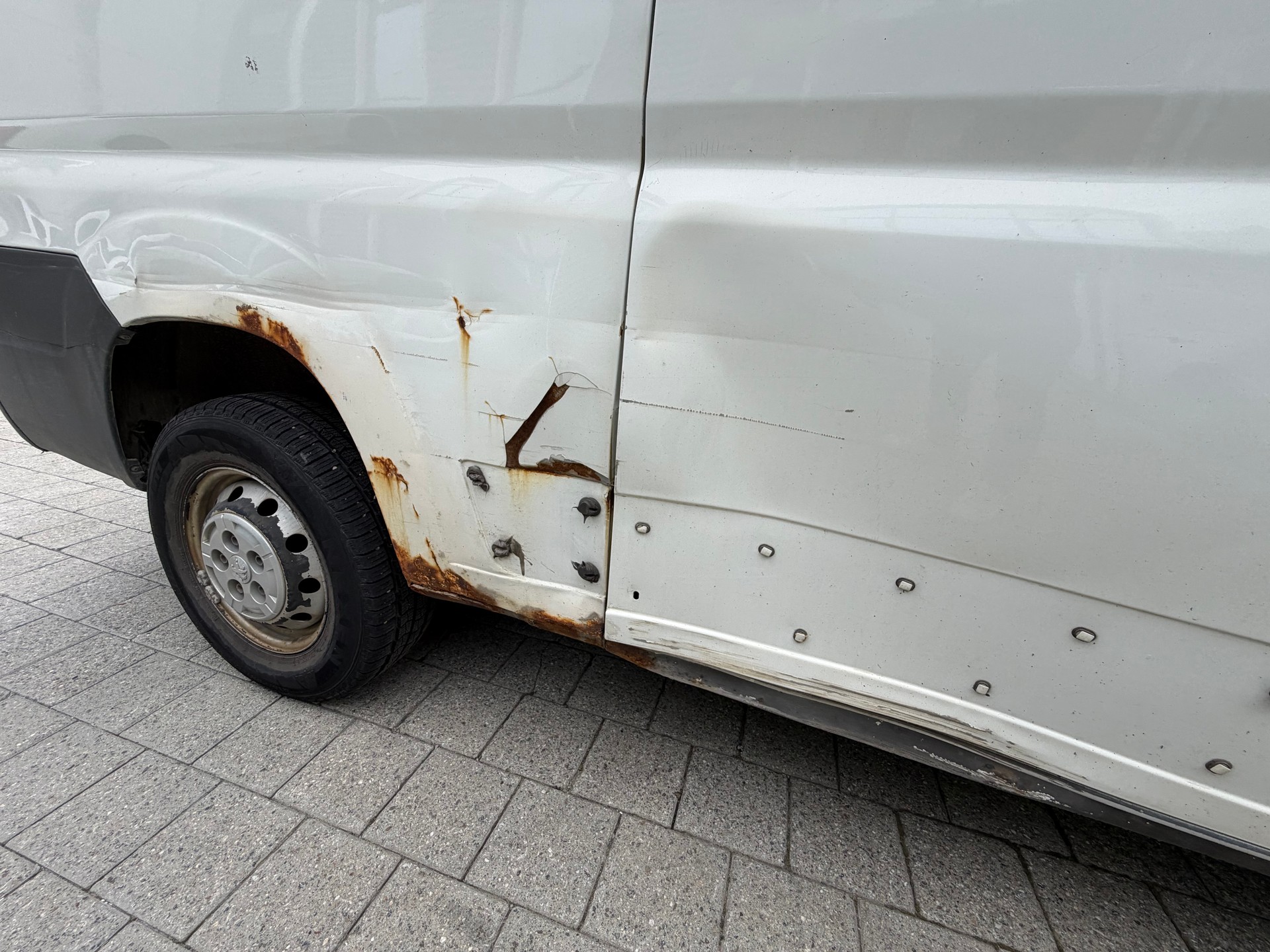 PEUGEOT Boxer 2.2 HDI 333 L2H1-image-11