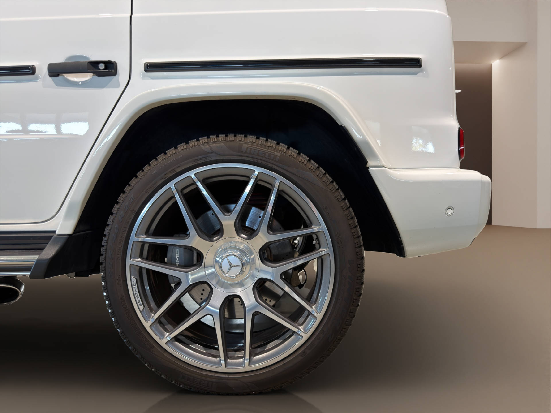 MERCEDES-BENZ G 63 AMG-image-20