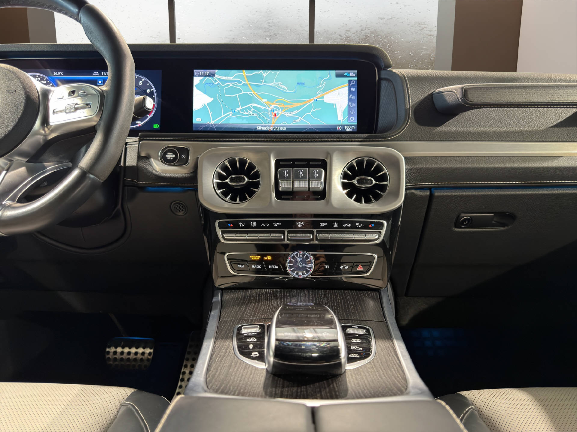 MERCEDES-BENZ G 63 AMG-image-14