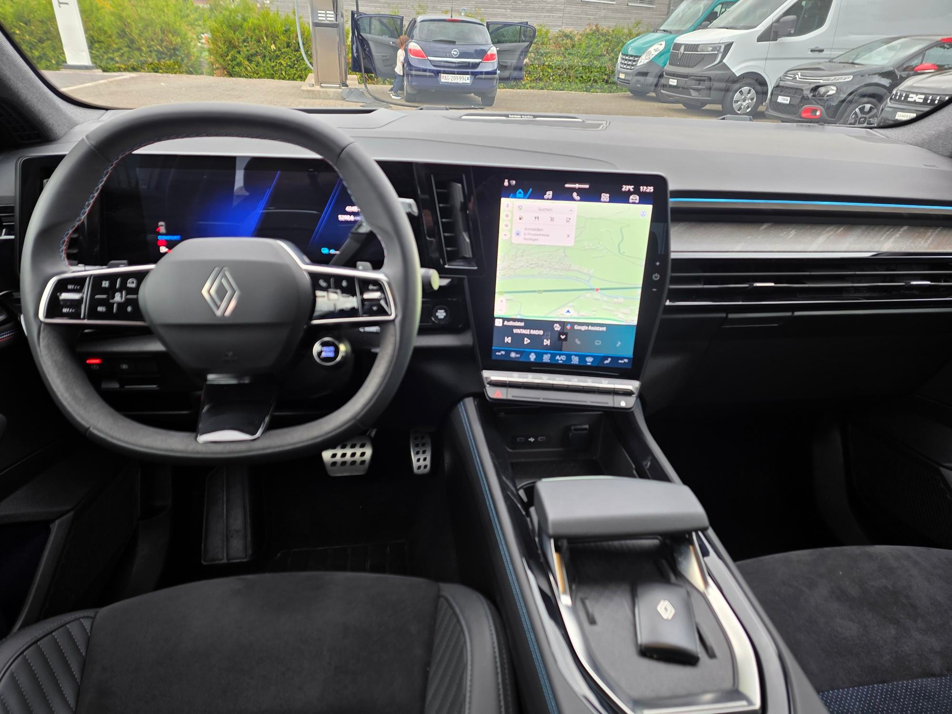 RENAULT Rafale 1.2 E-Tech esprit Alpine-image-6