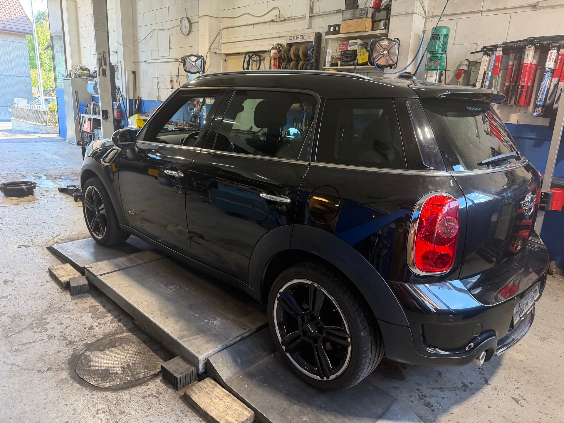 MINI Countryman Cooper SD ALL4 Steptronic-image-2
