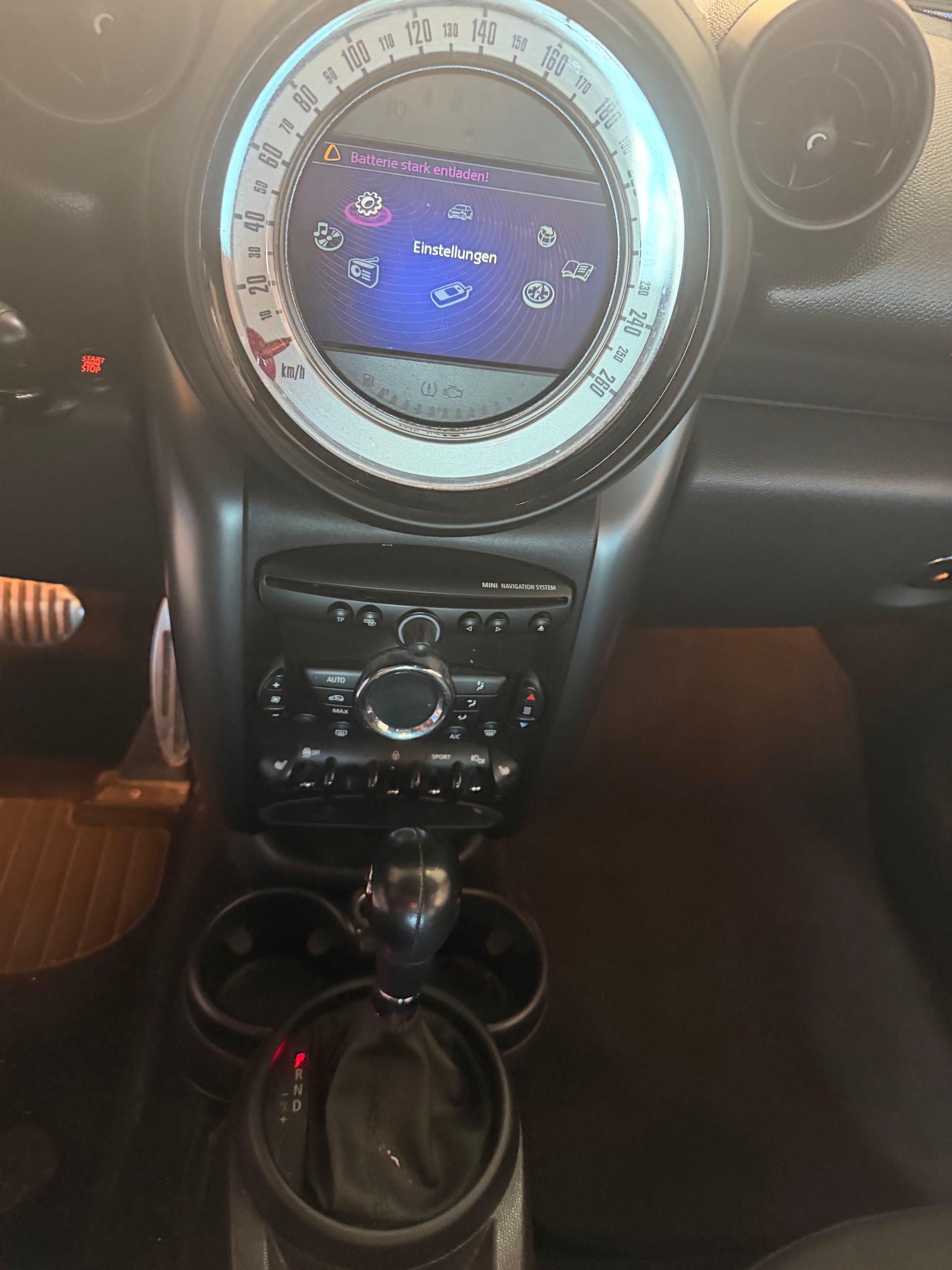 MINI Countryman Cooper SD ALL4 Steptronic-image-5