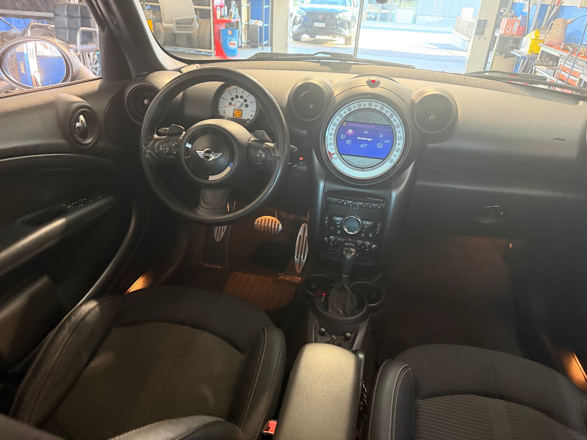 MINI Countryman Cooper SD ALL4 Steptronic-image-10