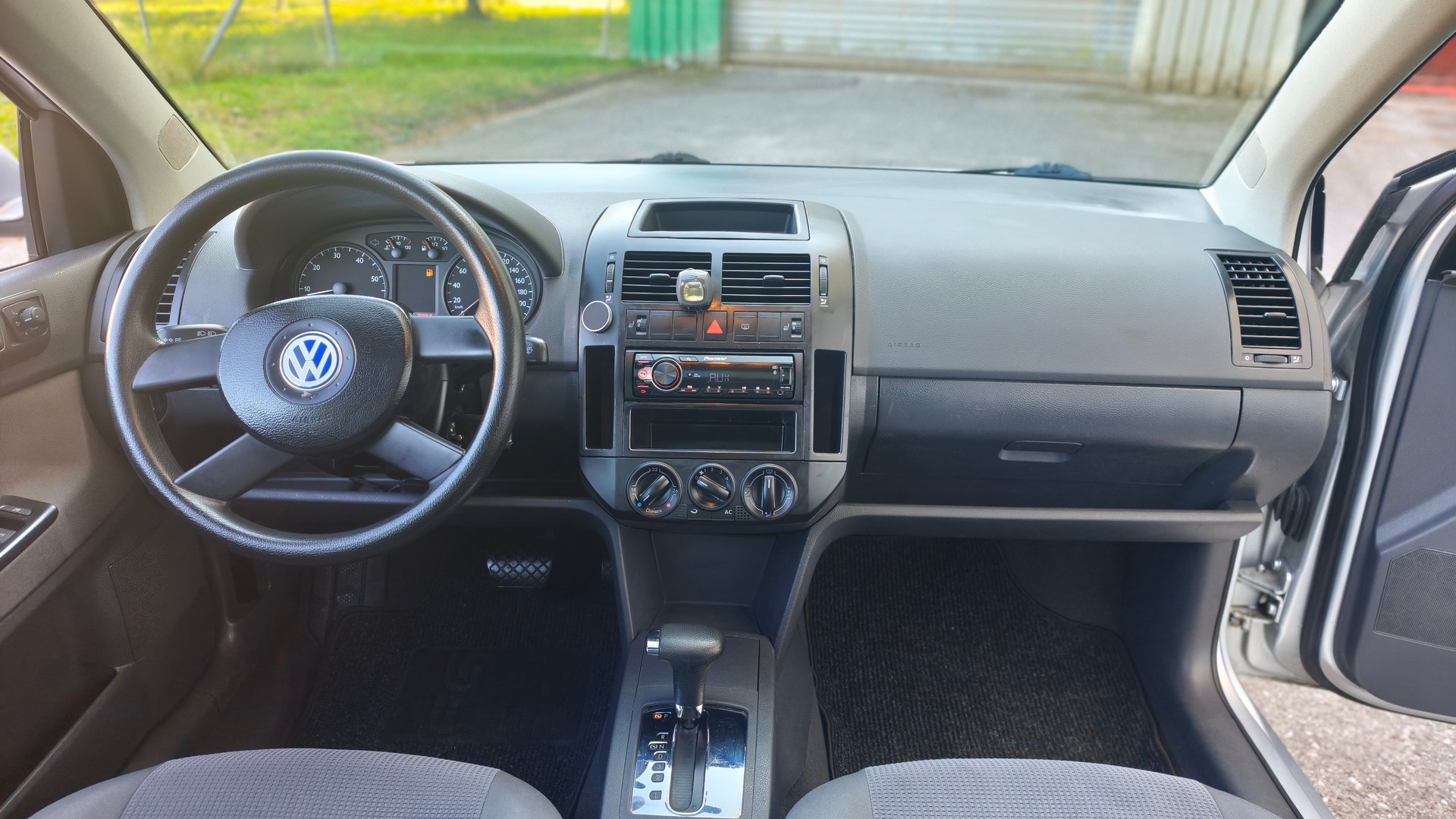 VW Polo 1.4 16v Automatique / 100.000km-image-6