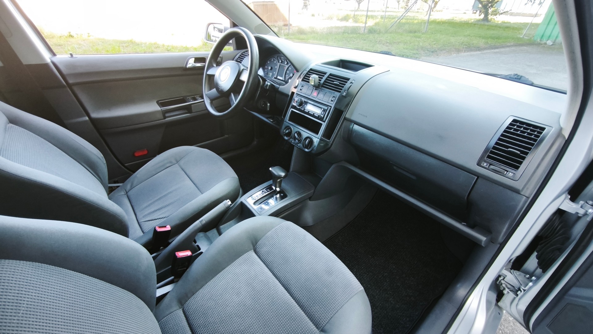 VW Polo 1.4 16v Automatique / 100.000km-image-4