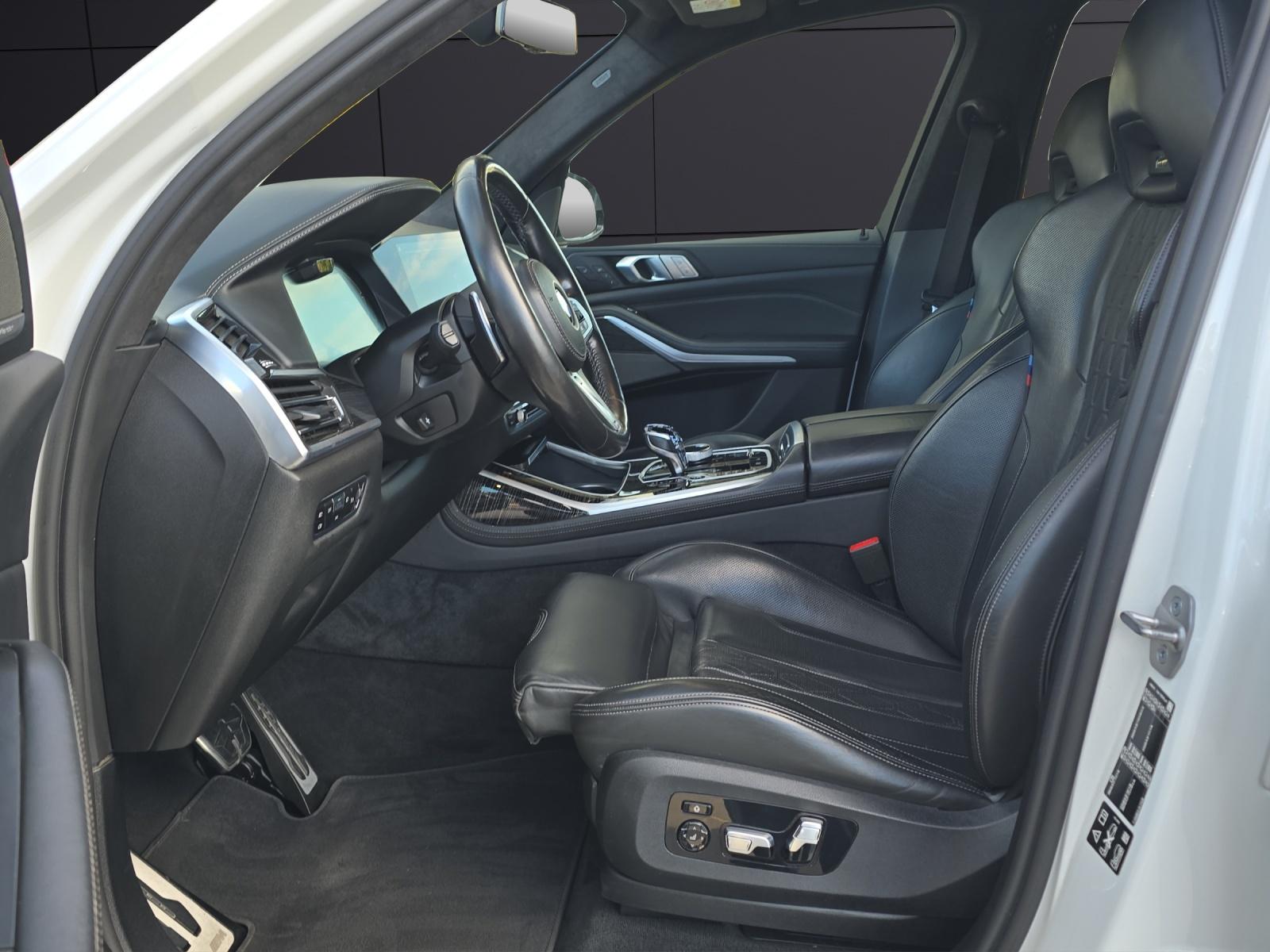 BMW X7 M50i-image-1
