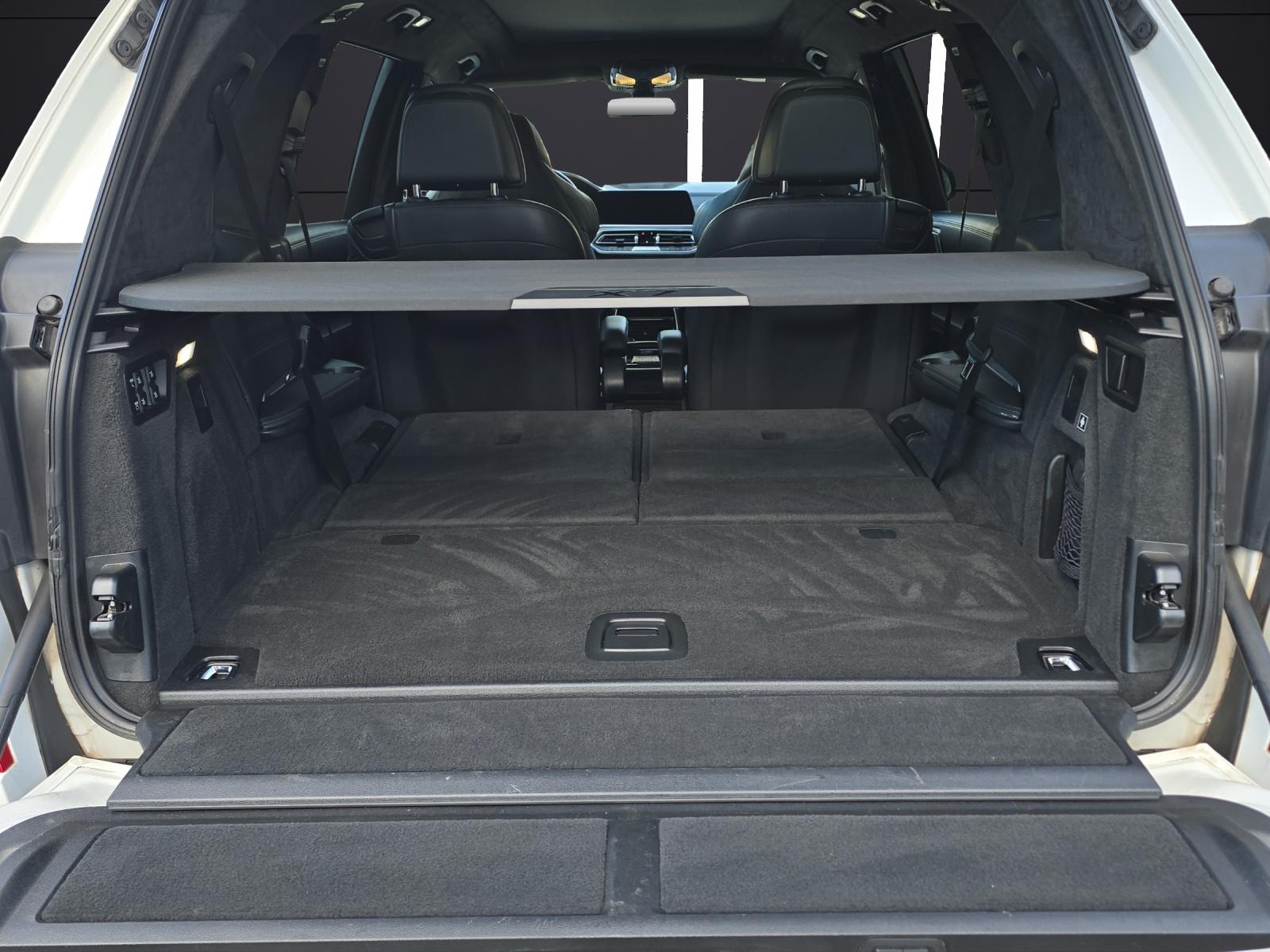 BMW X7 M50i-image-20
