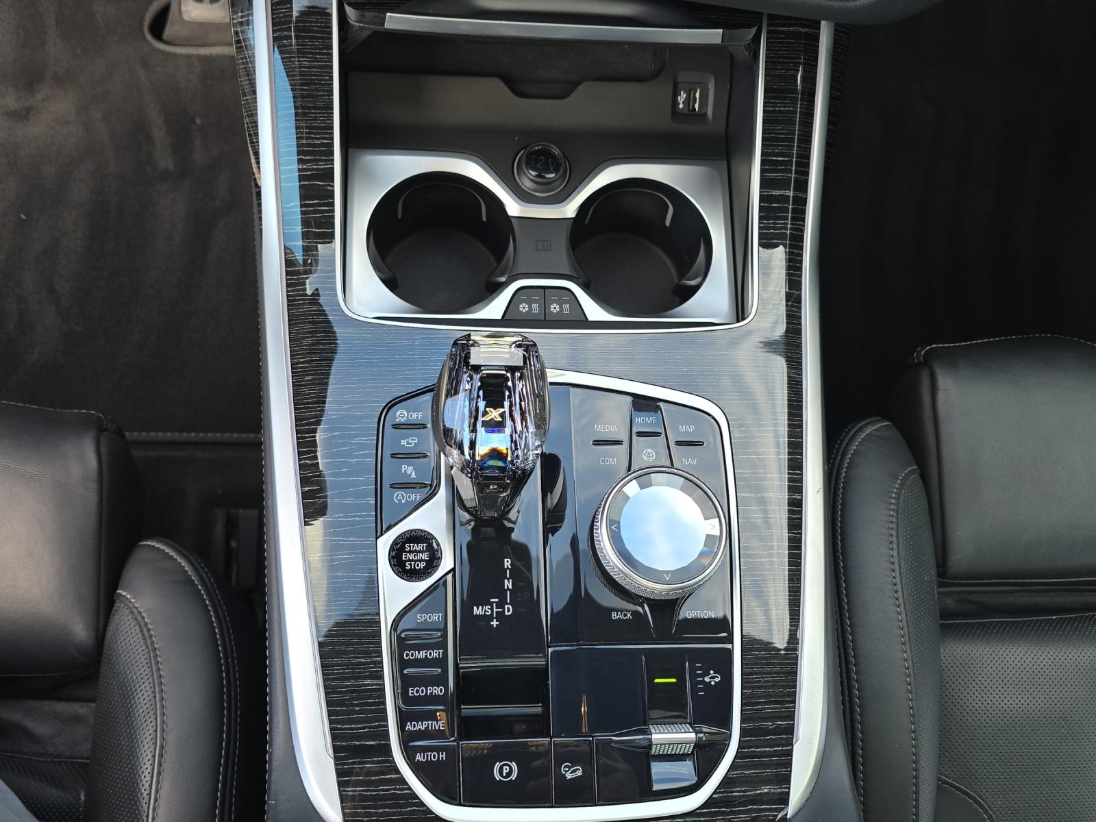 BMW X7 M50i-image-18