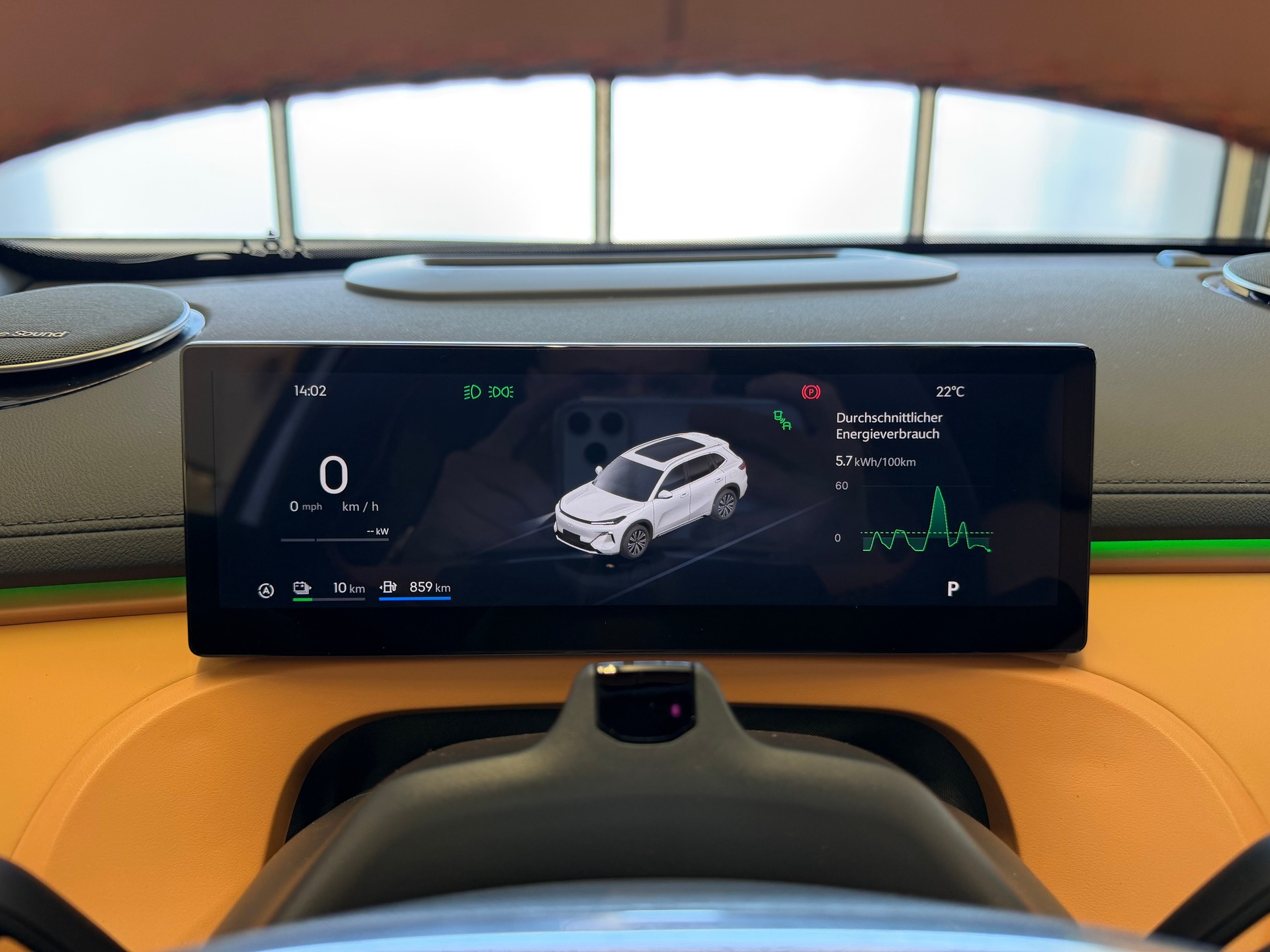 GEELY Starray EM-i Max+ mit grossem 29.8kw Akku / Inneraum Bernsteinbraun / alle Optionen / 8 Jahre 200'000km Werksgarantie-image-21
