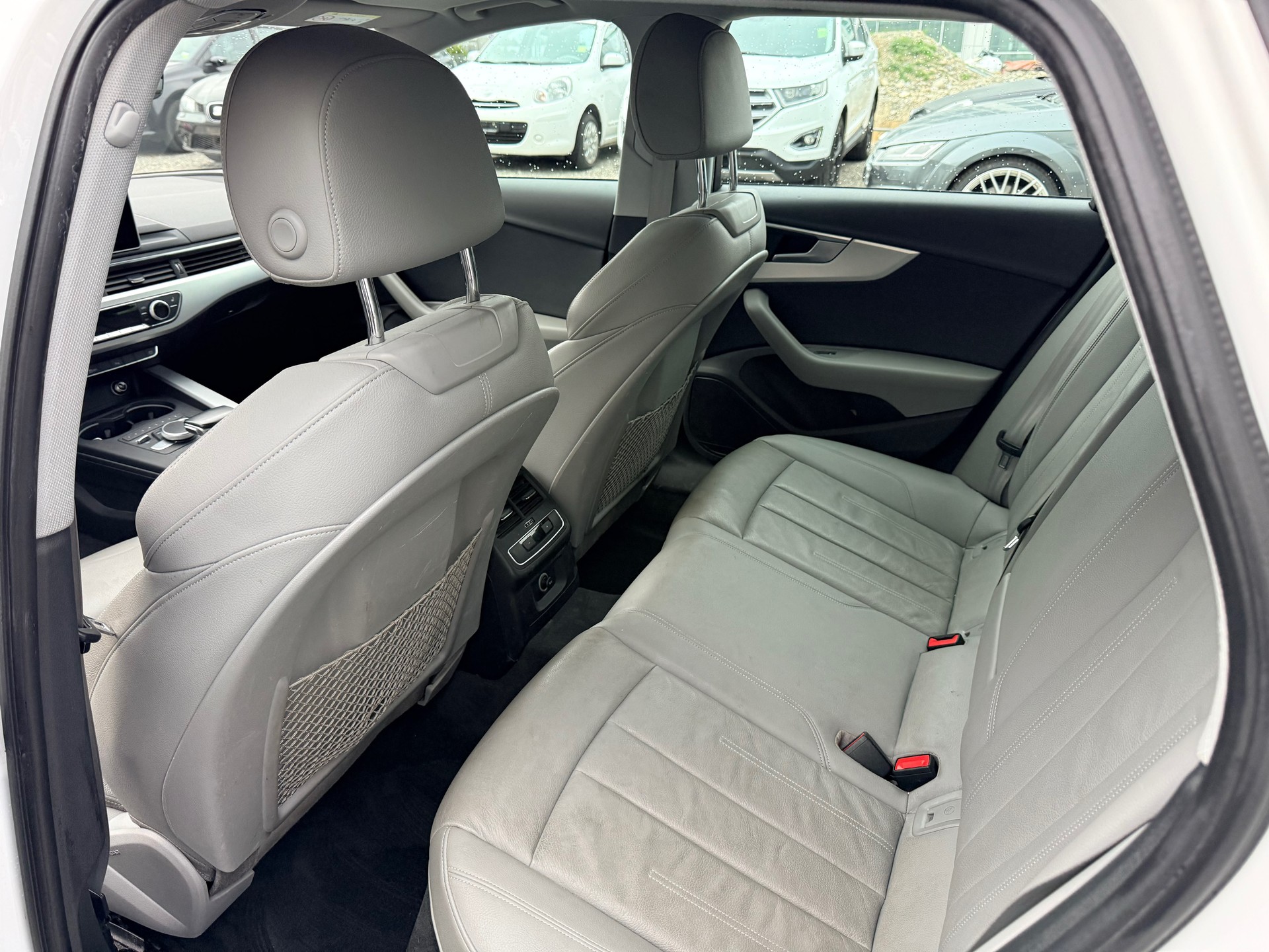 AUDI A4 Avant 2.0 TFSI Sport S-tronic-image-4