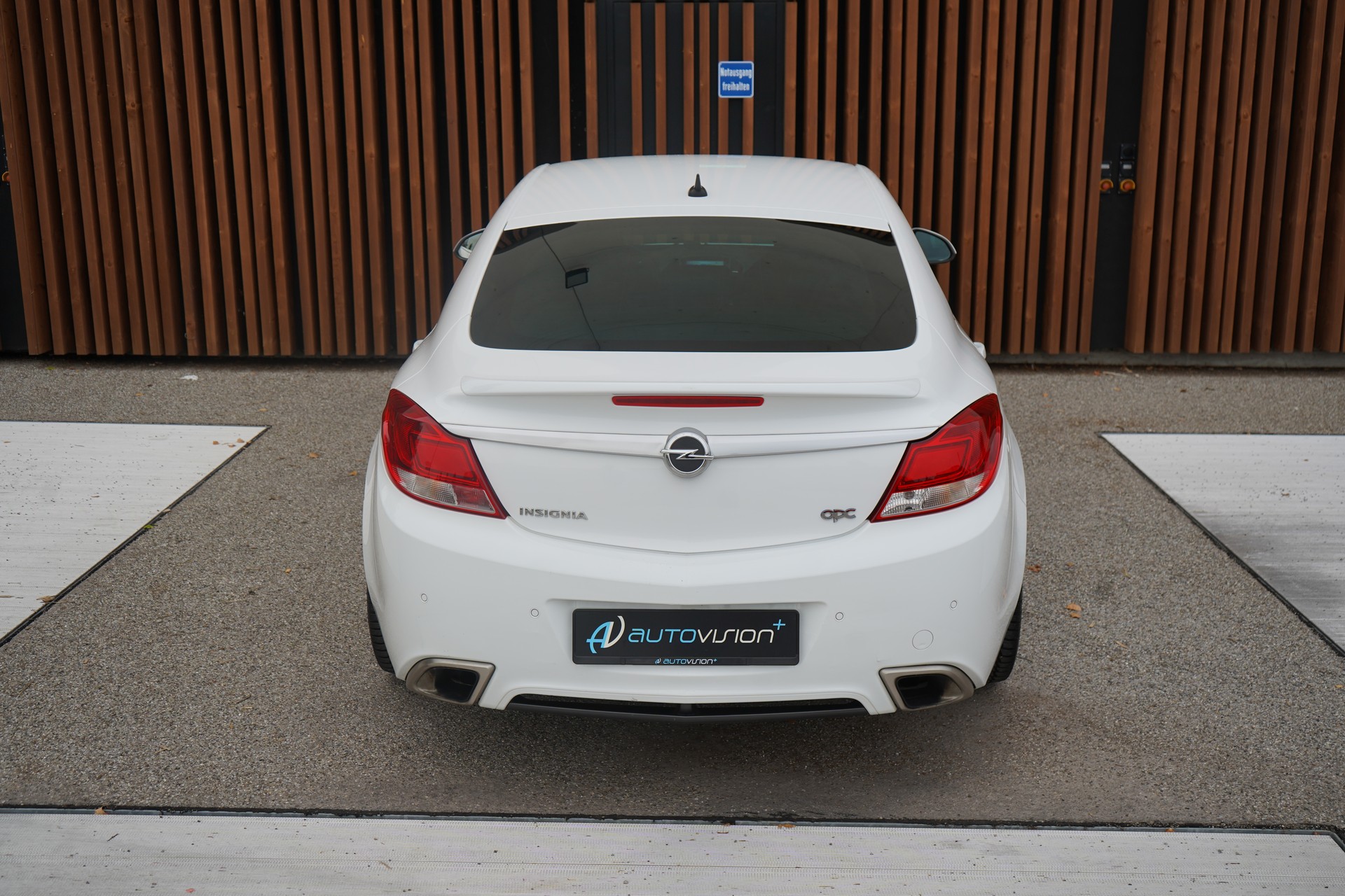 OPEL INSIGNIA 2.8 TURBO OPC 4WD AUTOMATIC l 325 PS-image-15