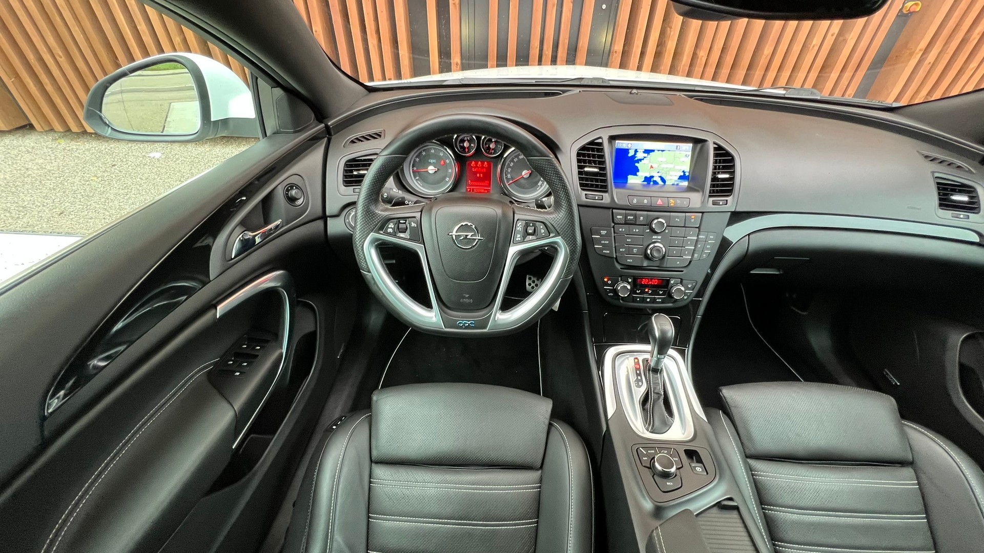 OPEL INSIGNIA 2.8 TURBO OPC 4WD AUTOMATIC l 325 PS-image-20