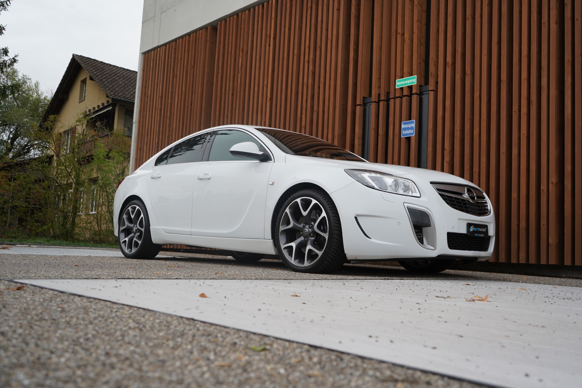 OPEL INSIGNIA 2.8 TURBO OPC 4WD AUTOMATIC l 325 PS-image-12