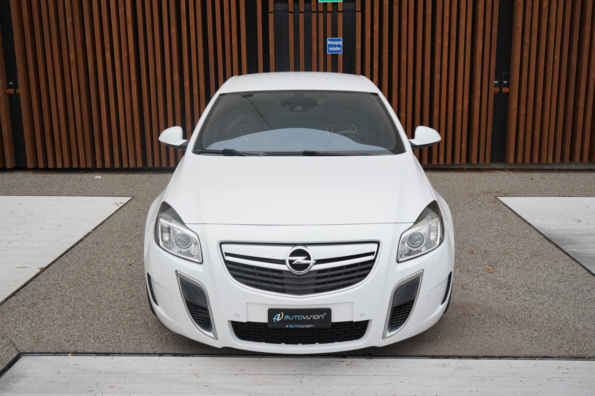 OPEL INSIGNIA 2.8 TURBO OPC 4WD AUTOMATIC l 325 PS-image-13