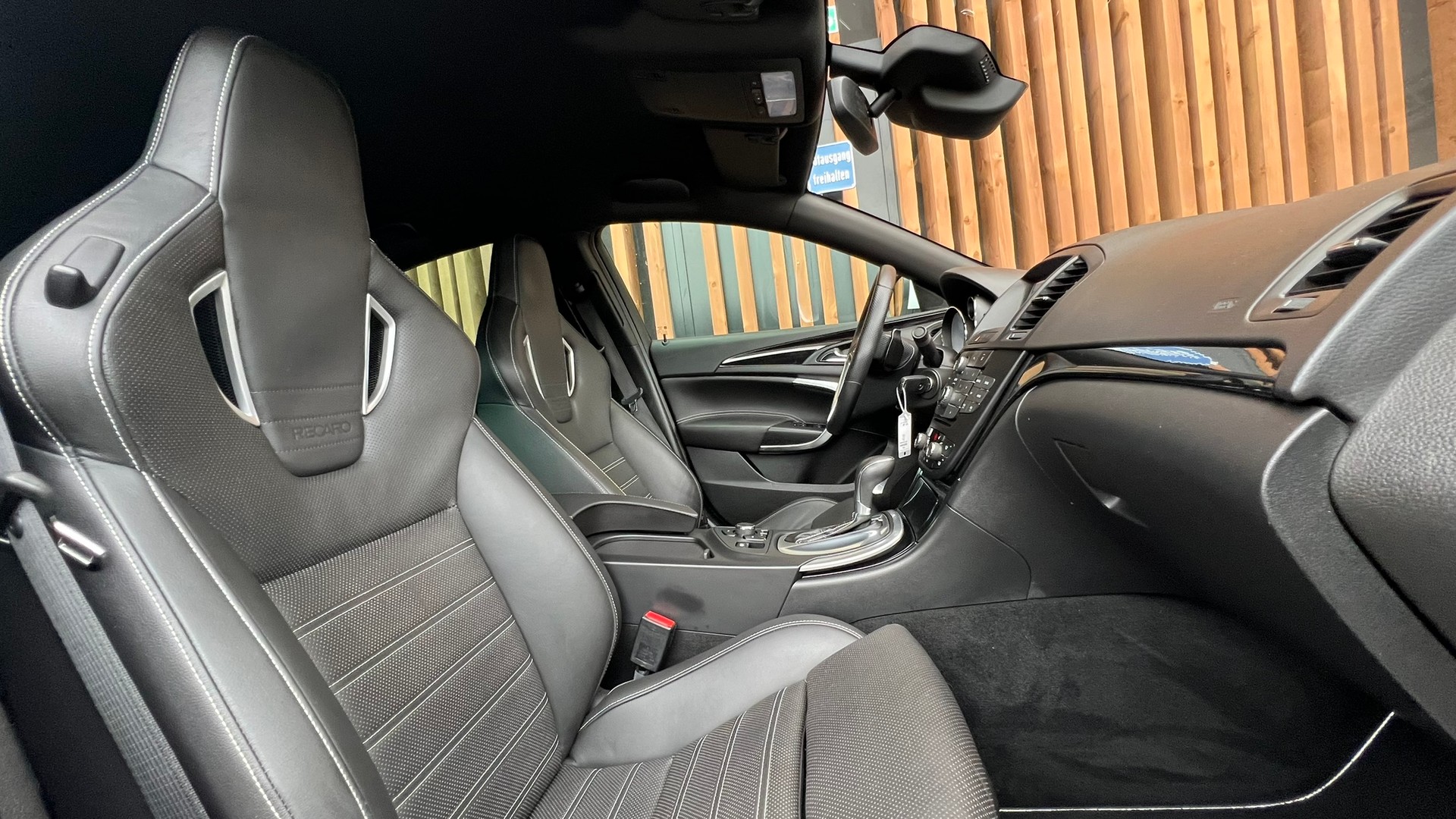 OPEL INSIGNIA 2.8 TURBO OPC 4WD AUTOMATIC l 325 PS-image-22