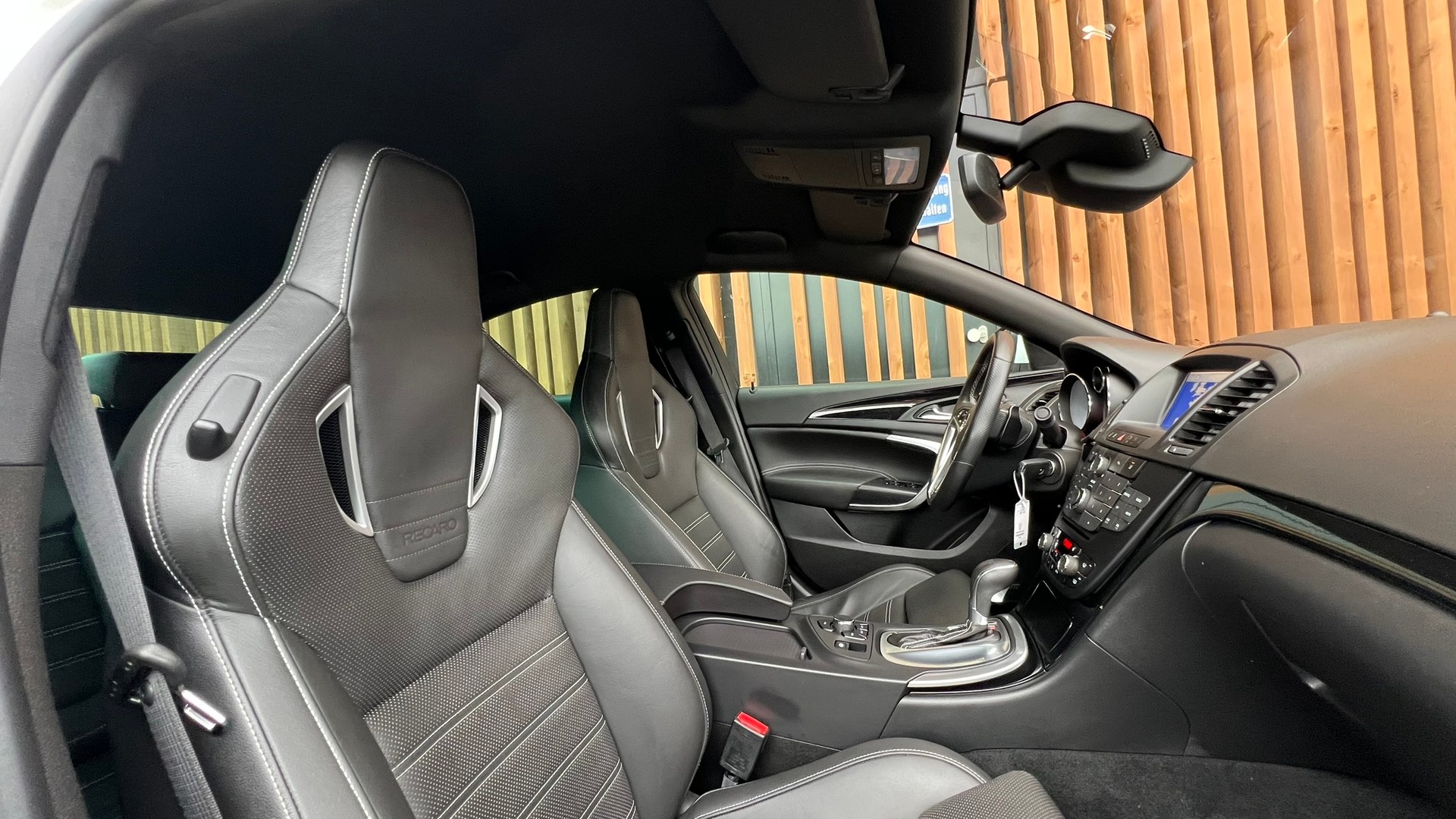 OPEL INSIGNIA 2.8 TURBO OPC 4WD AUTOMATIC l 325 PS-image-24