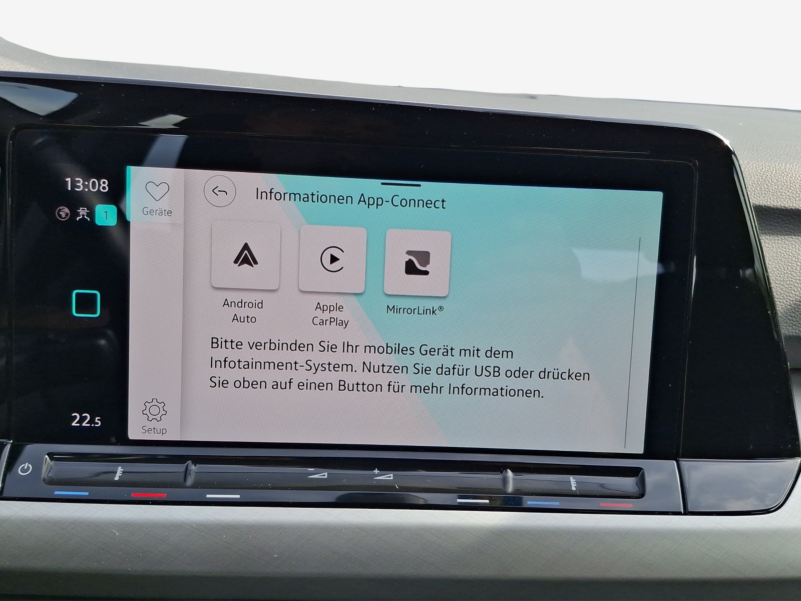 VW Golf 1.0 TSI Life-image-13