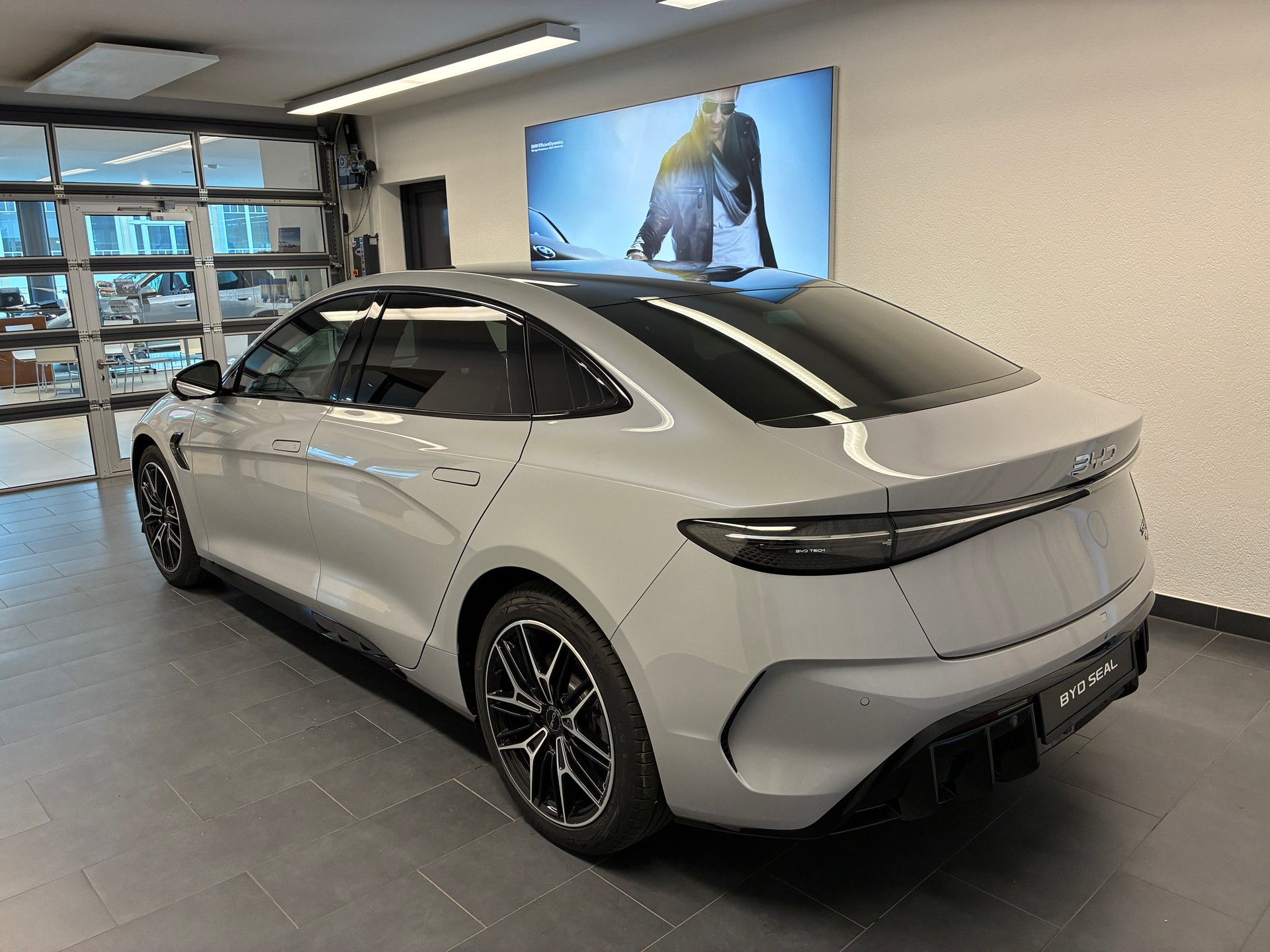 BYD Seal Excellence AWD-showroom-element-3