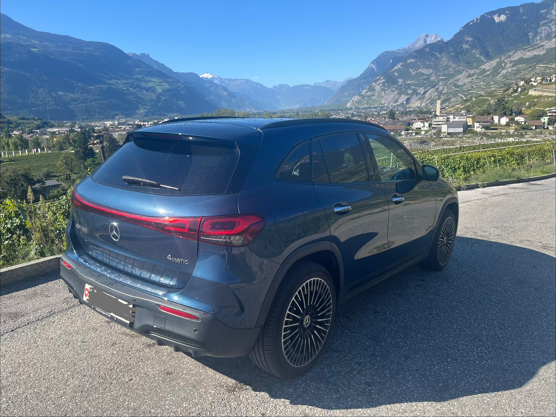 MERCEDES-BENZ EQA 250-image-3