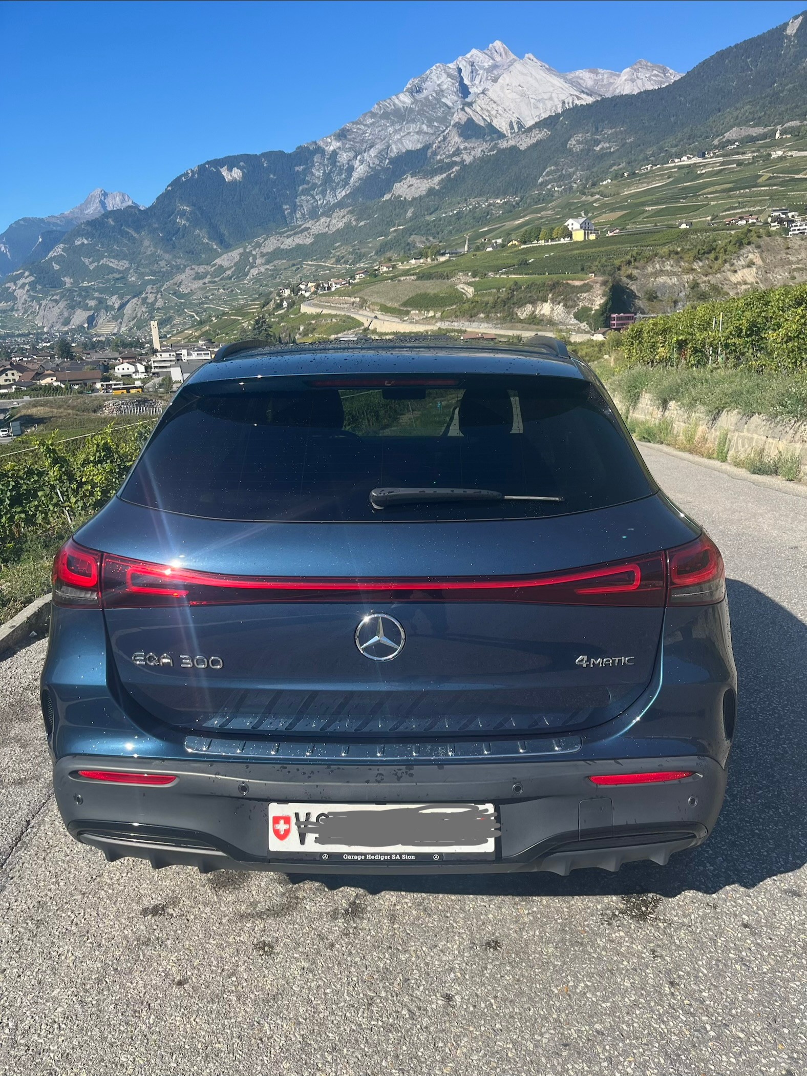 MERCEDES-BENZ EQA 250-image-4