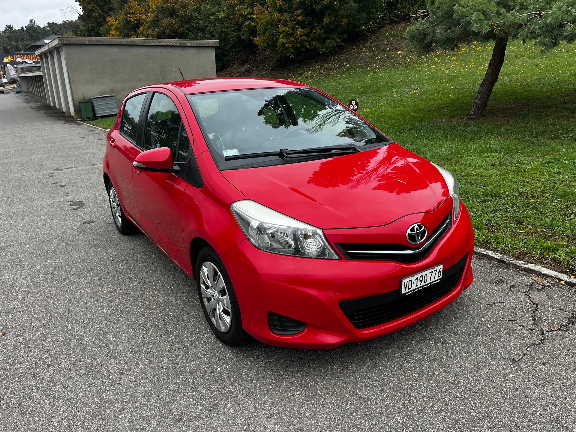 TOYOTA Yaris 1.33 Sol-image-0