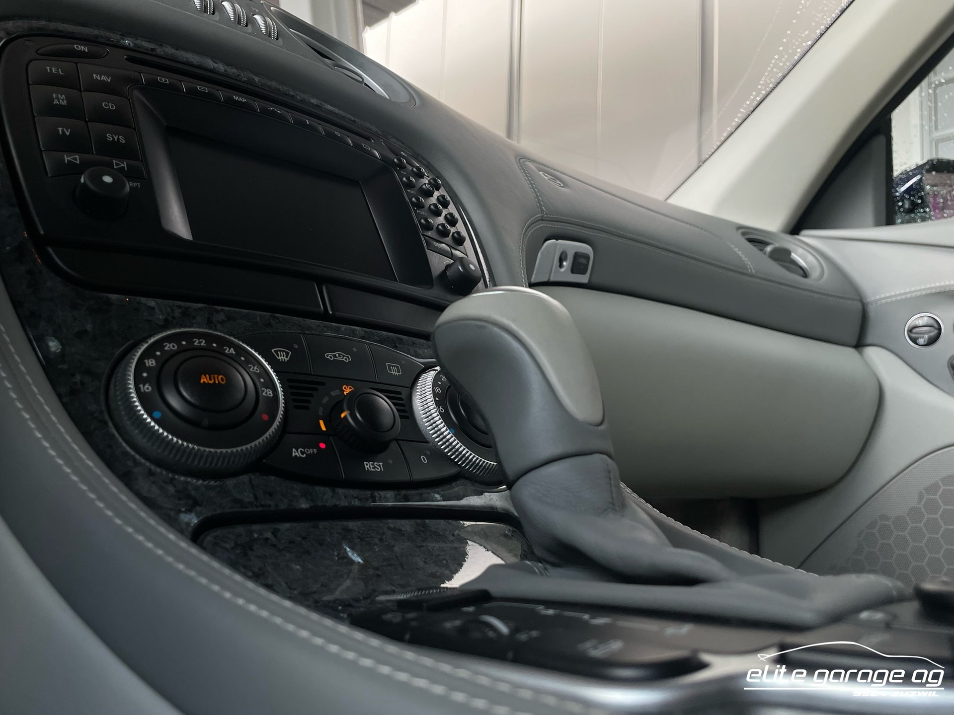 MERCEDES-BENZ SL 55 AMG-image-12