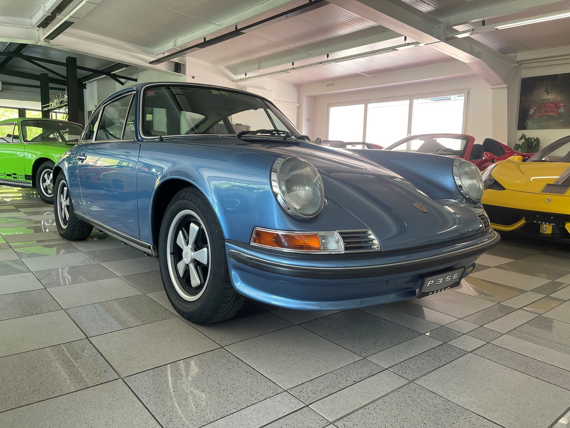 PORSCHE 911 2.4 S-image-2
