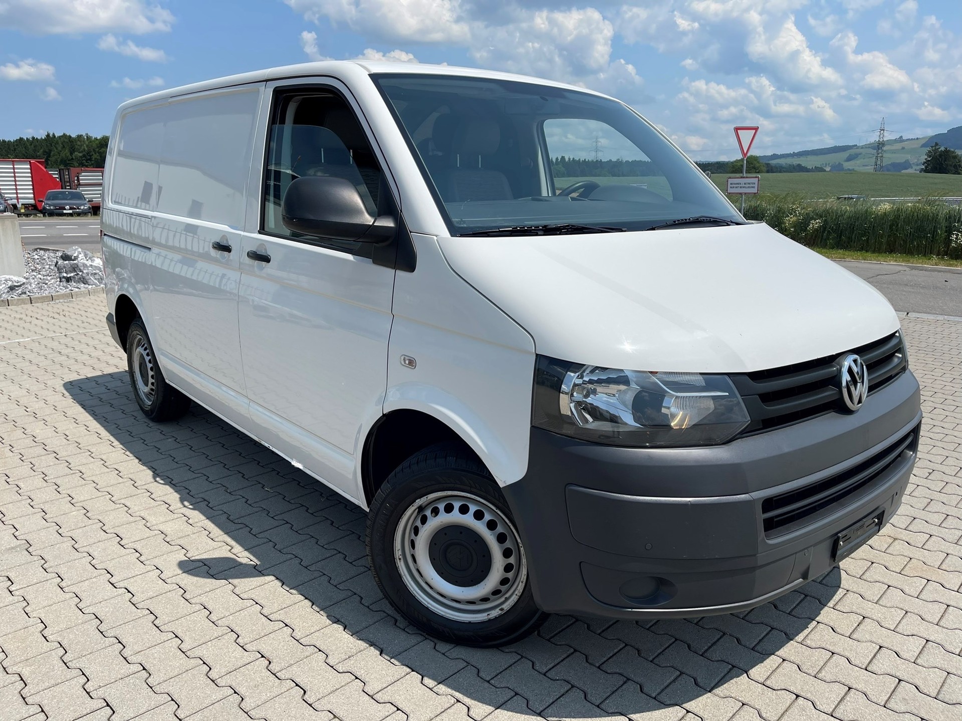 VW T5 2.0 TDI DSG-image-1