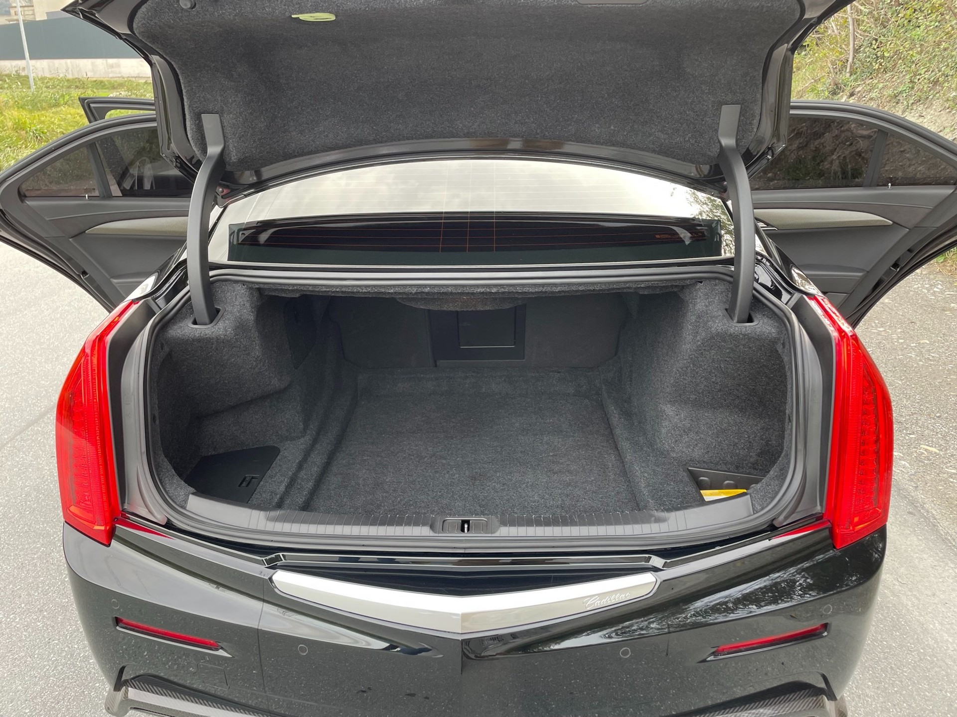 CADILLAC ATS-V Sedan 3.6 Twin Turbo Automatic-image-5