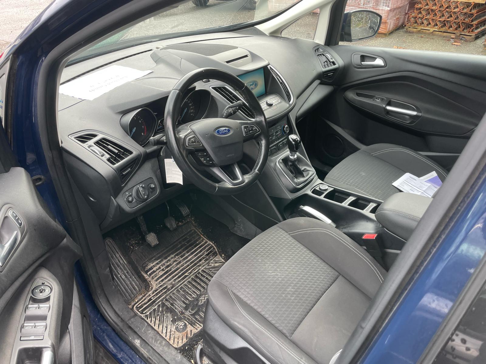 FORD C-Max 1.5 SCTi Trend-image-4