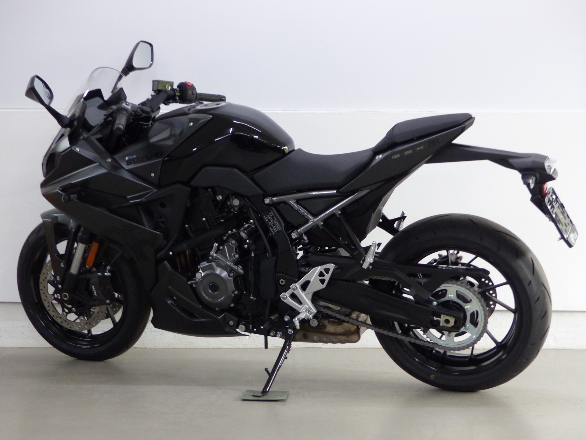 SUZUKI GSX-8R ABS 35kW-showroom-element-3
