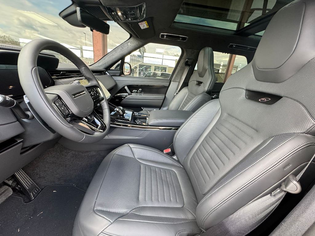 LAND ROVER Range Rover Sport P635 4.4 V8 SV Ed. One Carbon Bronze-image-7