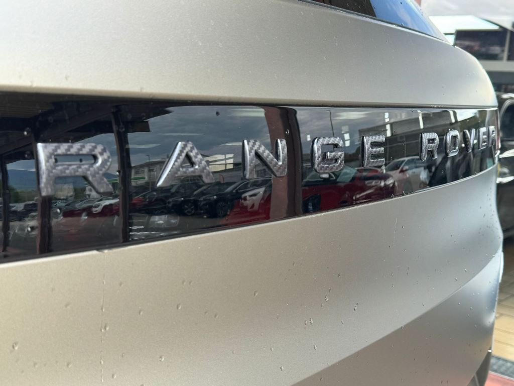 LAND ROVER Range Rover Sport P635 4.4 V8 SV Ed. One Carbon Bronze-image-5