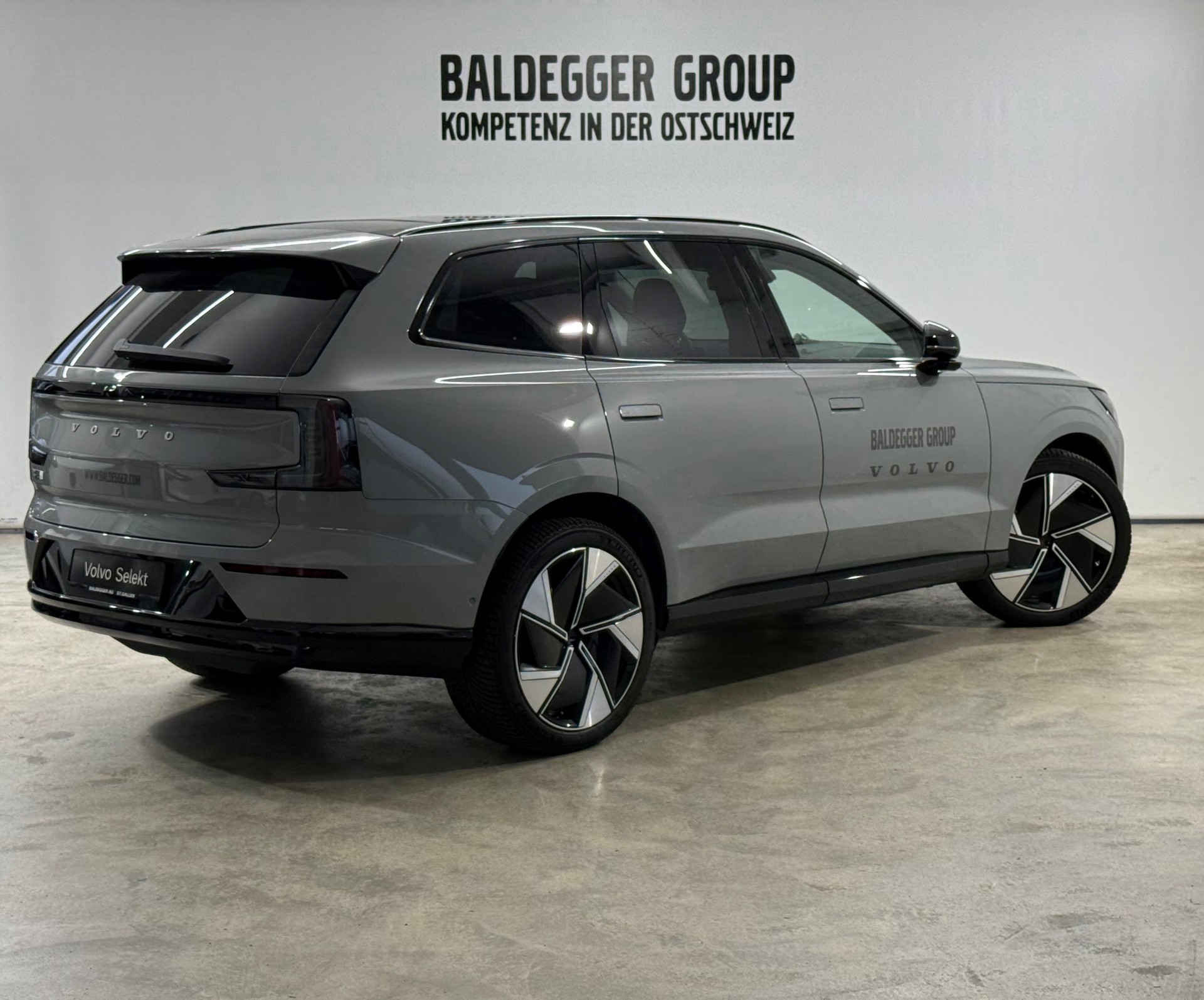 VOLVO EX 90 Twin Performance Ultra AWD-image-2