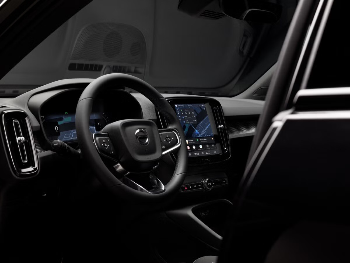 VOLVO Volvo XC40 B4 MH Plus Dark – 2024 - Onyx Black Edition-image-5