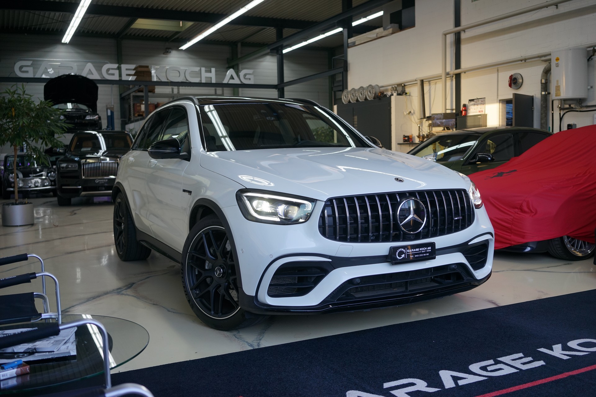 MERCEDES-BENZ GLC 63 AMG 4Matic 9G-Tronic-image-11