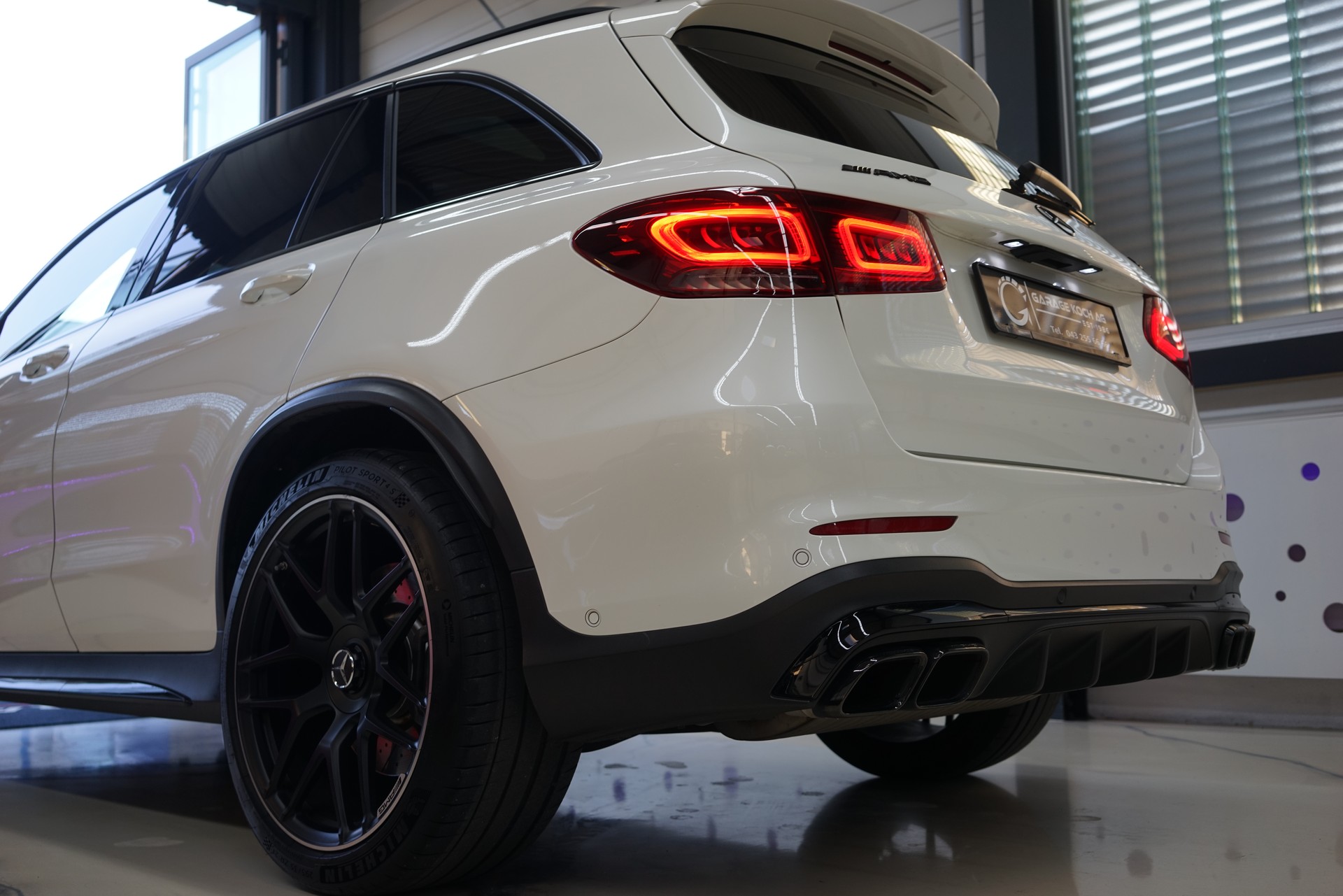 MERCEDES-BENZ GLC 63 AMG 4Matic 9G-Tronic-image-7