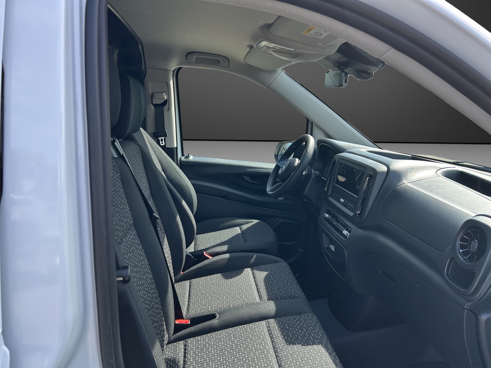 MERCEDES-BENZ eVito Kasten 60kWh Lang-image-9